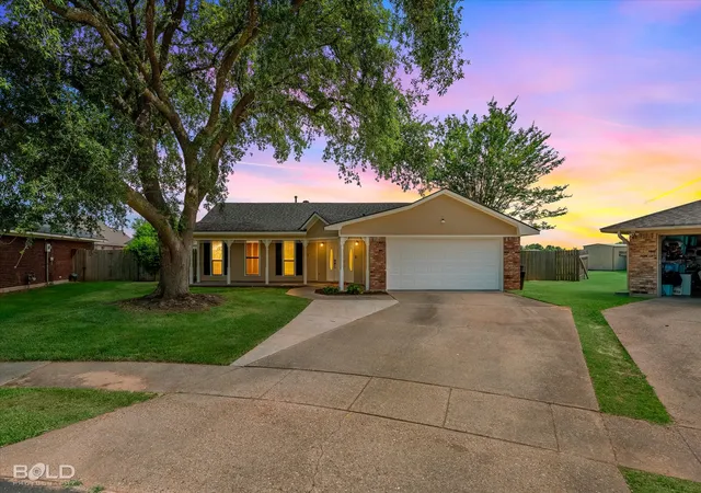 Photo 1 of Sale Pending at 1804 Andy Cir, Bossier City, LA 71112 | MLS# 21312060 | Listing updated on 2026-07-04