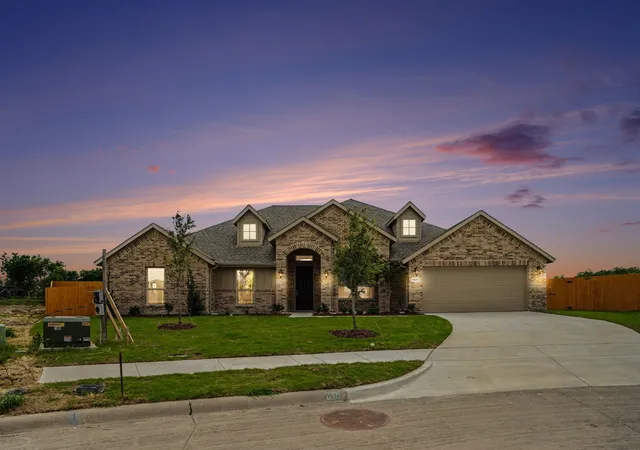Homes for sale in De Soto, TX | 1027 Ella Dr, De Soto, TX 75115 | MLS# 21318496