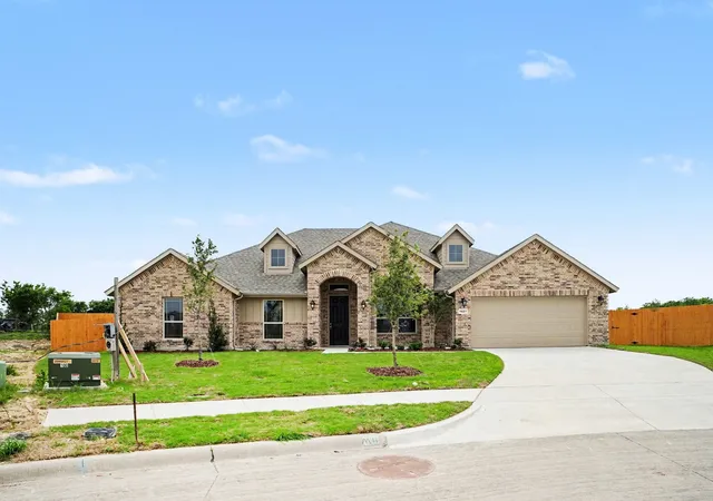 Homes for sale in De Soto, TX | 1027 Ella Dr, De Soto, TX 75115 | MLS# 21318496