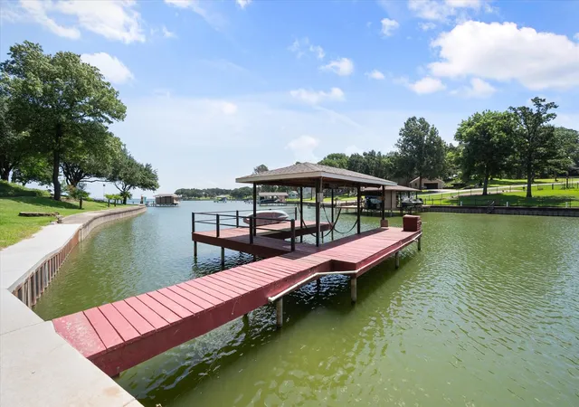 Homes for sale in Streetman, TX | 280 Shadow Oaks Dr, Streetman, TX 75859 | MLS# 21313681