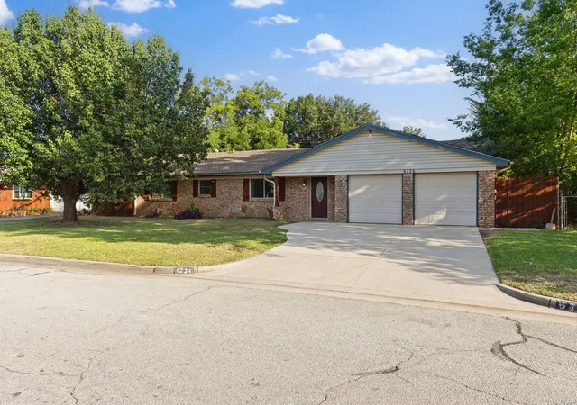 Photo 1 of Single family home for sale at 6736 Corona Dr, North Richland Hills, TX 76180 | MLS# 21318380 | Listing updated on 2026-08-22