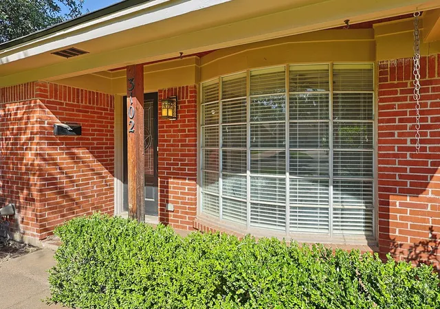 Photo 4 of Single family home for sale at 3102 Ivanhoe Ln, Abilene, TX 79605 | MLS# 21309386 | Listing updated on 2026-09-27