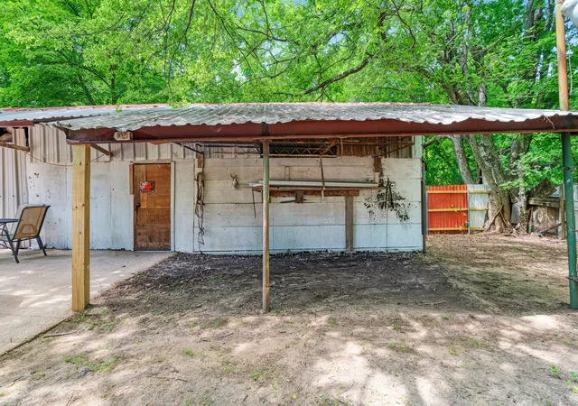 Homes for sale in Paris, TX | 947 Se 6th St, Paris, TX 75460 | MLS# 21317537