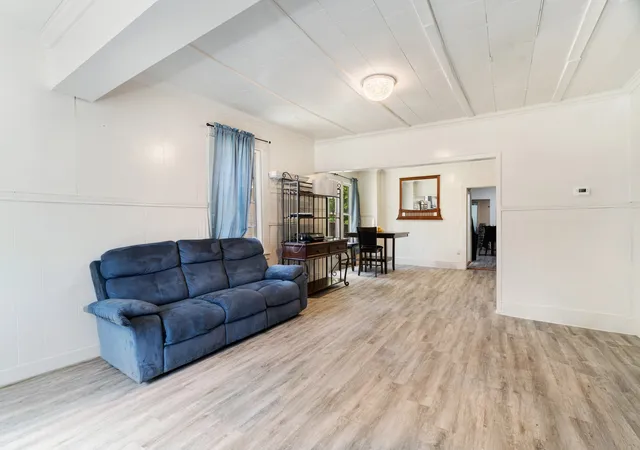 Photo 2 of Single family home for sale at 947 Se 6th St, Paris, TX 75460 | MLS# 21317537 | Listing updated on 2026-07-27