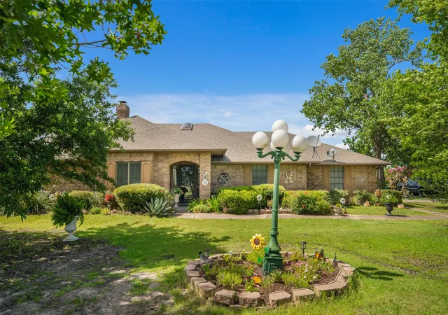 Homes for sale in Josephine, TX | 5792 Fm 6, Josephine, TX 75189 | MLS# 21317301
