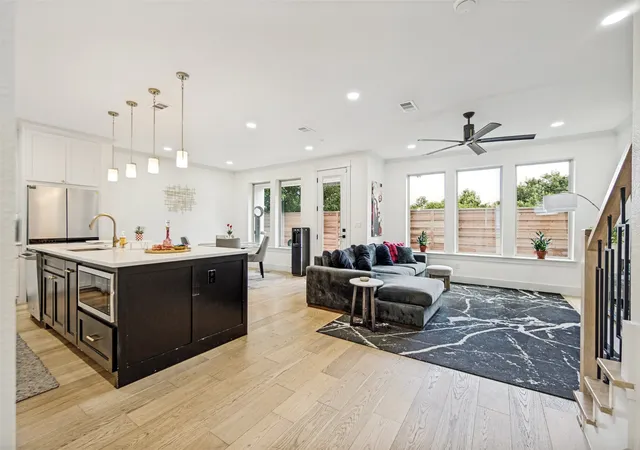 Photo 2 of Single family home for sale at 1325 Compton St, Dallas, TX 75203 | MLS# 21318543 | Listing updated on 2026-07-24