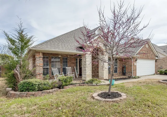 Photo 1 of Single family home for sale at 10812 Grayhawk Ln, Fort Worth, TX 76244 | MLS# 21318599 | Listing updated on 2026-08-28