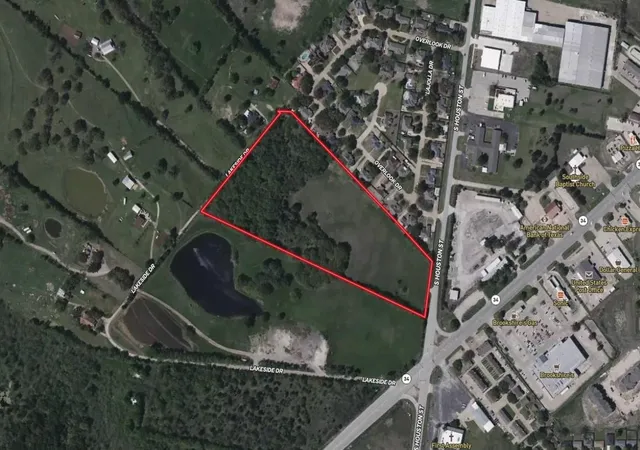 Photo 2 of Land for sale at 0 S Houston St, Kaufman, TX 75142 | MLS# 21318532 | Listing updated on 2026-09-17