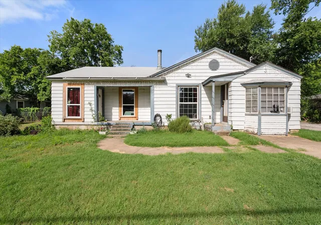 Homes for sale in Hutchins, TX | 205 Fannin St, Hutchins, TX 75141 | MLS# 21318656