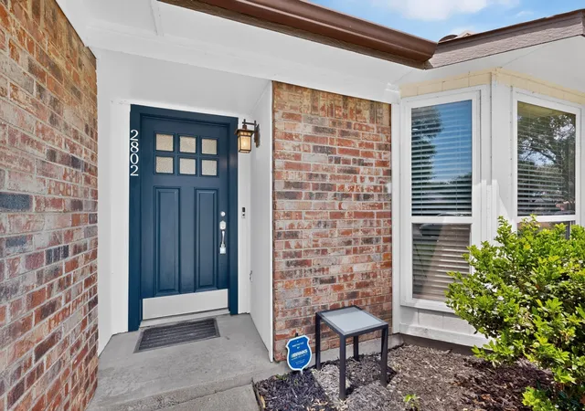 Photo 3 of Sale Pending at 2802 Green Oaks Dr, Garland, TX 75040 | MLS# 21316216 | Listing updated on 2026-08-19