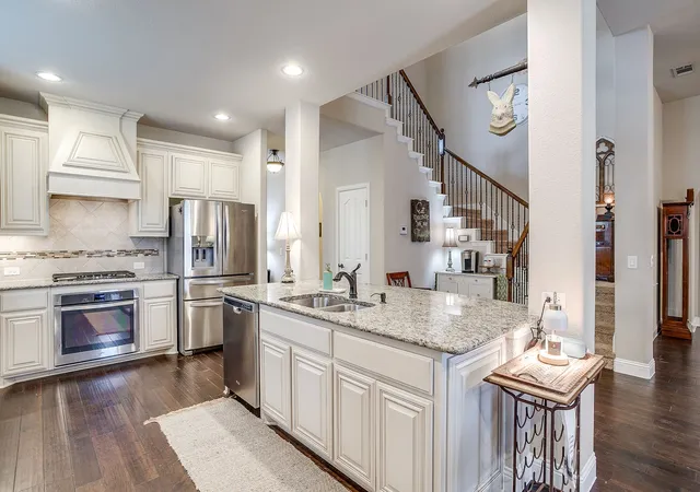 Photo 2 of Single family home for sale at 1134 Destrehan Dr, Burleson, TX 76028 | MLS# 21318481 | Listing updated on 2026-10-06