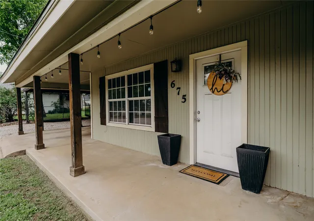 Homes for sale in Stephenville, TX | 675 W Elm St, Stephenville, TX 76401 | MLS# 21318358