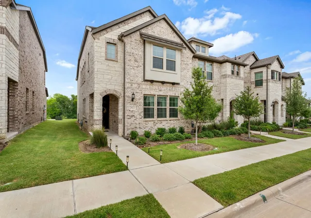 2nd image of 2922 Alto Dr, Sachse, TX 75048 | MLS# 21308995