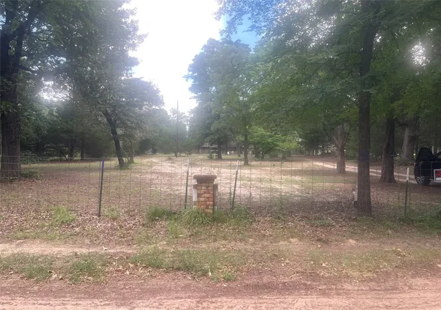 Photo 27 of Single family home for sale at 976 E Water Tower Rd, Big Sandy, TX 75755 | MLS# 21318292 | Listing updated on 2026-08-03