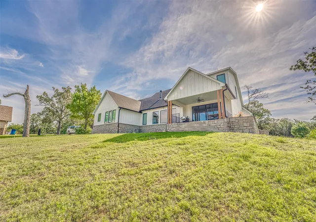 Homes for sale in Log Cabin, TX | 5523 Lakeshore Ct, Log Cabin, TX 75148 | MLS# 21318814
