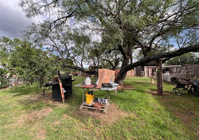 Homes for sale in Tye, TX | 762 Scott St, Tye, TX 79563 | MLS# 21318803
