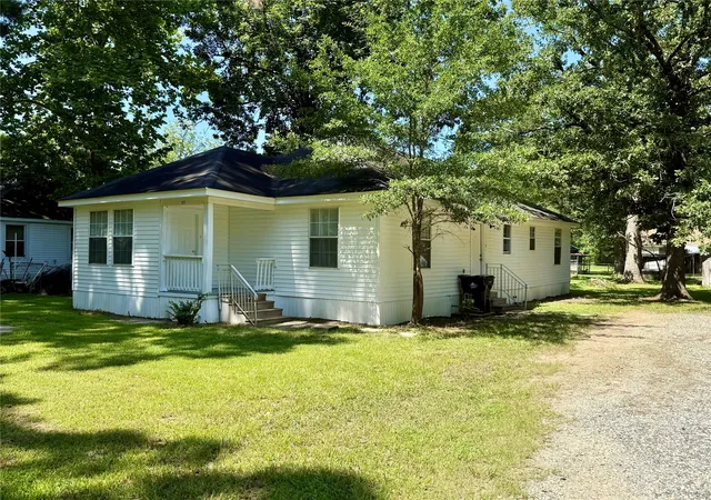 Photo 3 of Single family home for sale at 217 3rd Street Pinehill, Springhill, LA 71075 | MLS# 21317219 | Listing updated on 2026-07-23