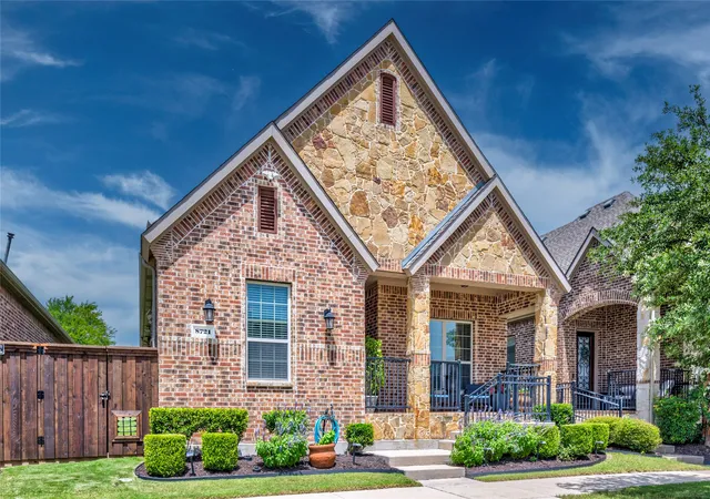Photo 2 of Sale Pending at 8721 Ludlow Dr, Frisco, TX 75036 | MLS# 21317846 | Listing updated on 2026-08-26