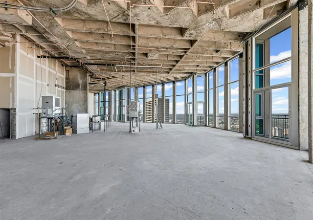 5th image of 500 Throckmorton St #3506, Fort Worth, TX 76102 | MLS# 21318851