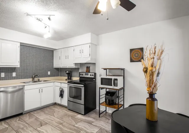 1st image of 4414 Westminster Dr, Irving, TX 75038 | MLS# 21306105