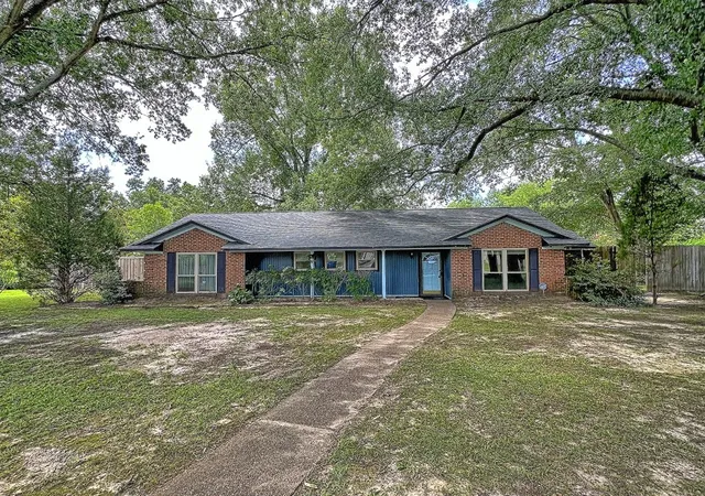 Homes for sale in Athens, TX | 137 Penny Ln, Athens, TX 75751 | MLS# 21318882