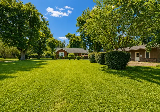 Homes for sale in Alexandria, LA | 6142 Masonic Dr, Alexandria, LA 71301 | MLS# 21318883