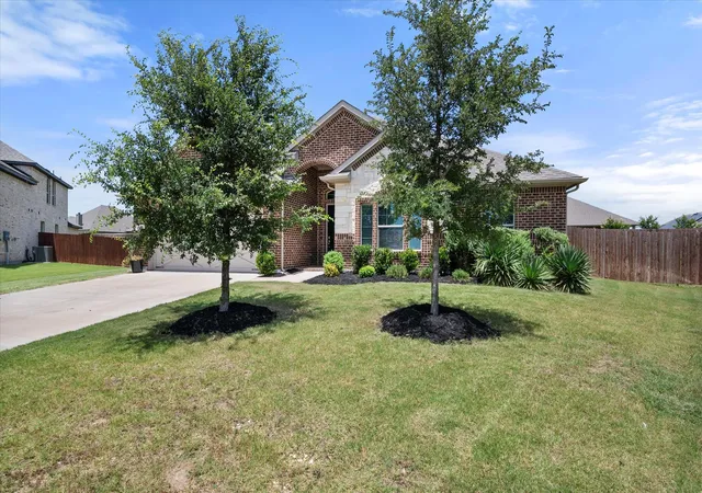 Homes for sale in Midlothian, TX | 5600 Log Cabin Ct, Midlothian, TX 76065 | MLS# 21316319
