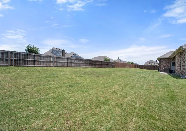 Homes for sale in Midlothian, TX | 5600 Log Cabin Ct, Midlothian, TX 76065 | MLS# 21316319