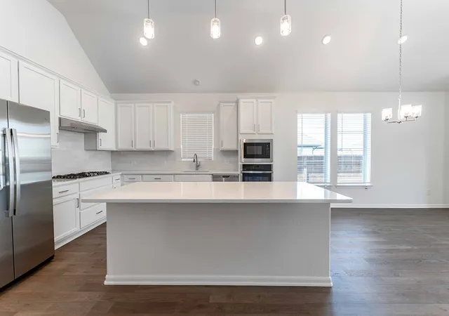 Photo 3 of Single family home for sale at 1825 Acorn Creek Cir, Mesquite, TX 75181 | MLS# 21318933 | Listing updated on 2026-08-11
