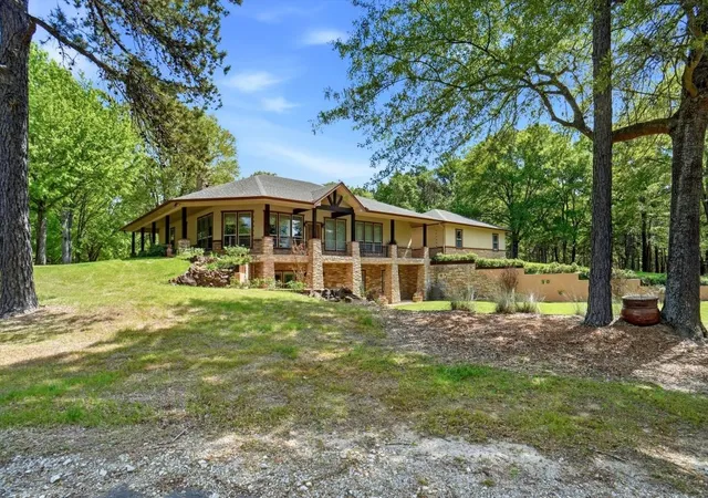 Photo 3 of House for sale at 1773 Cr 2540, Mineola, TX 75773 | MLS# 21318940 | Listing updated on 2026-08-22