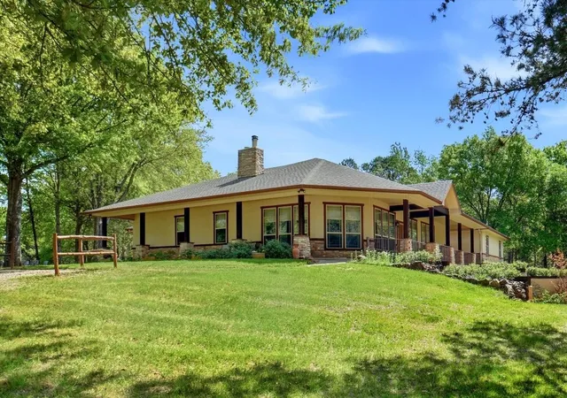 Photo 4 of House for sale at 1773 Cr 2540, Mineola, TX 75773 | MLS# 21318940 | Listing updated on 2026-08-22