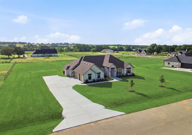 Photo 2 of Single family home for sale at 2004 Forest Bridge Dr, Azle, TX 76020 | MLS# 21304780 | Listing updated on 2026-08-14
