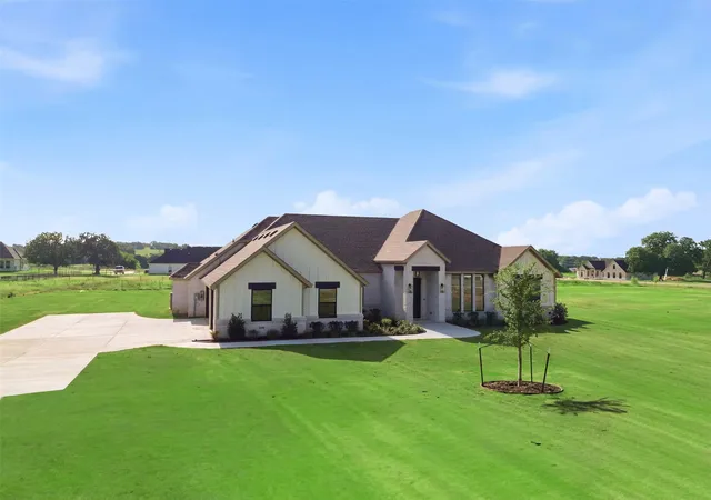 Photo 3 of Single family home for sale at 2004 Forest Bridge Dr, Azle, TX 76020 | MLS# 21304780 | Listing updated on 2026-08-14