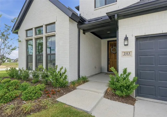 Photo 2 of Sale Pending at 2113 Heather Hills Dr, Fort Worth, TX 76008 | MLS# 21318282 | Listing updated on 2026-07-20