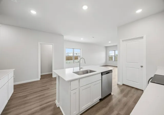 Photo 4 of Sale Pending at 840 Hillcrest Blvd, Princeton, TX 75407 | MLS# 21318967 | Listing updated on 2026-08-30