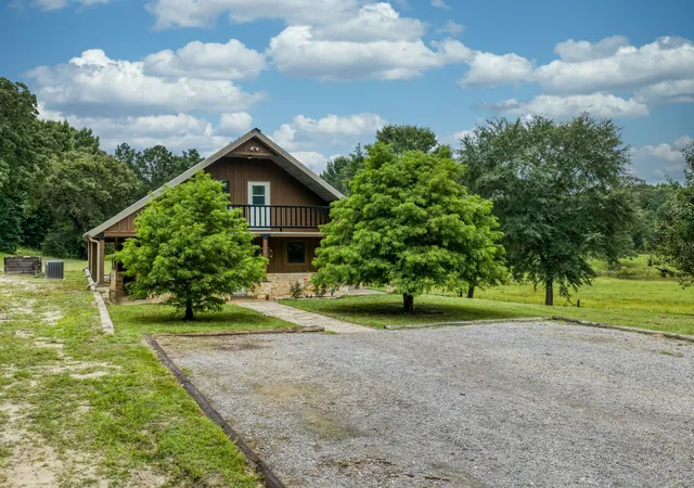 Photo 2 of Single family home for sale at 4240 County Road 2107, Rusk, TX 75785 | MLS# 21317283 | Listing updated on 2026-09-02