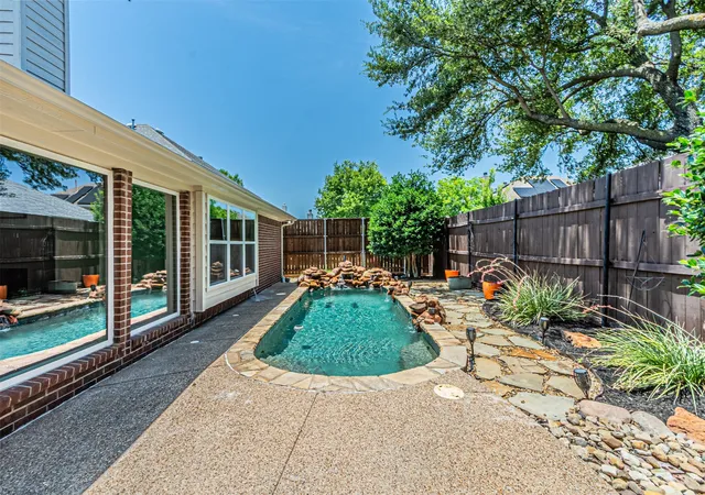 Homes for sale in Flower Mound, TX | 1904 Sumac Dr, Flower Mound, TX 75028 | MLS# 21317945