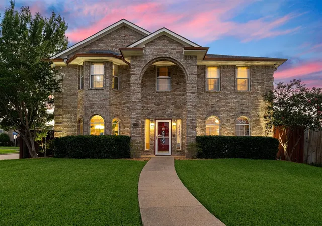 1st image of 2503 Barger Ct, Sachse, TX 75048 | MLS# 21319121