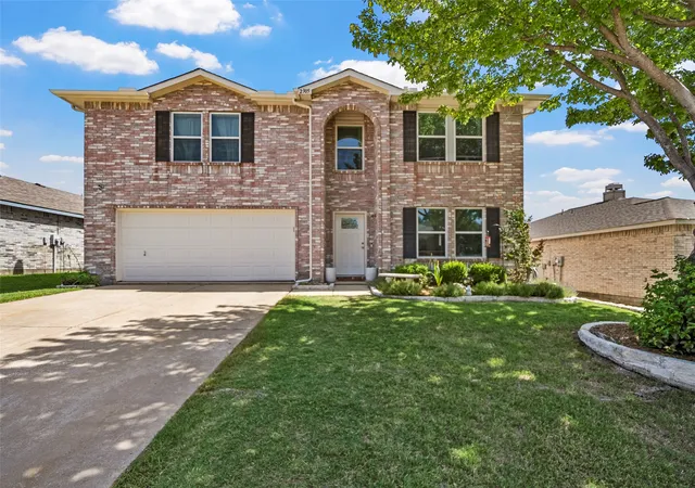Photo 1 of Single family home for sale at 2305 Avalon Creek Wy, Mc Kinney, TX 75071 | MLS# 21318219 | Listing updated on 2026-07-26