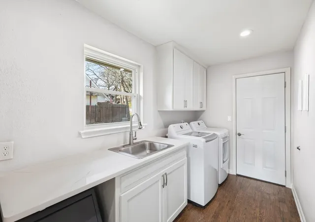 Photo 3 of Single family home for sale at 2703 Chinquapin Oak Ln, Arlington, TX 76012 | MLS# 21319157 | Listing updated on 2026-10-07