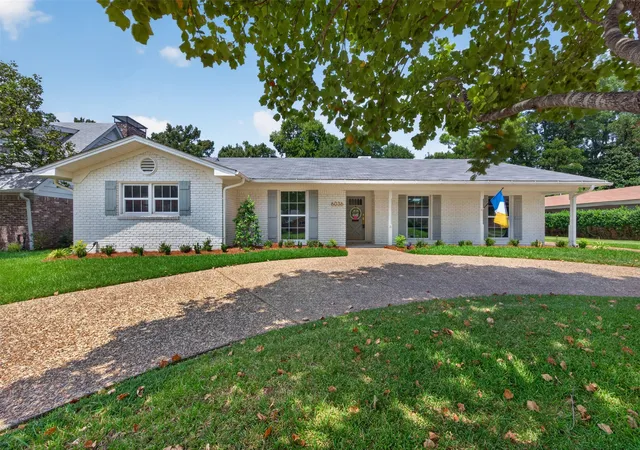 Photo 1 of Single family home for sale at 6036 River Rd, Shreveport, LA 71105 | MLS# 21319175 | Listing updated on 2026-08-26