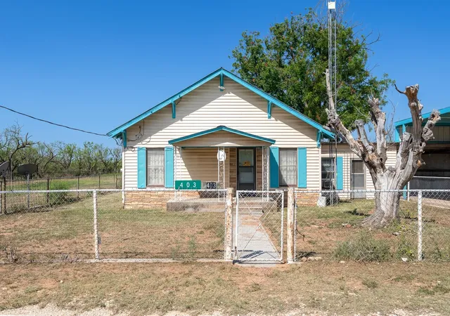 Homes for sale in Blackwell, TX | 403 N Plano Ave, Blackwell, TX 79506 | MLS# 21319189