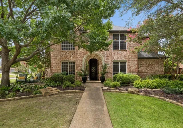 1st image of 114 Panorama Ct, Trophy Club, TX 76262 | MLS# 21316685