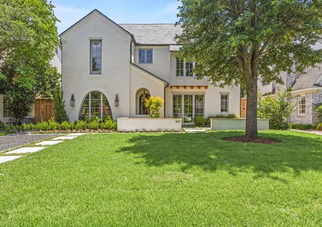 Homes for sale in University Park, TX | 4021 Southwestern Blvd, University Park, TX 75225 | MLS# 21318619