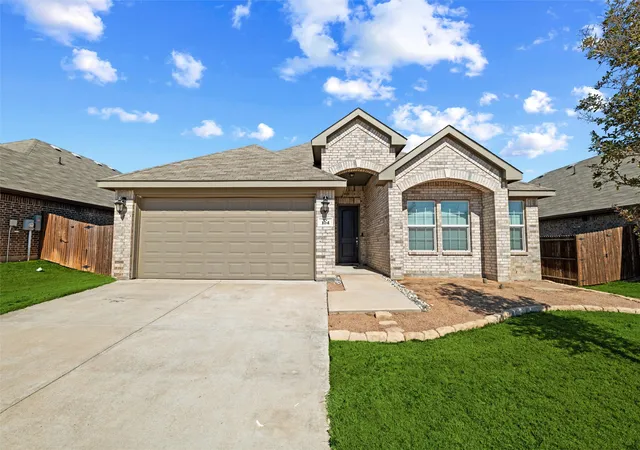 Homes for sale in Keene, TX | 104 Cadyn Dr, Keene, TX 76059 | MLS# 21319194
