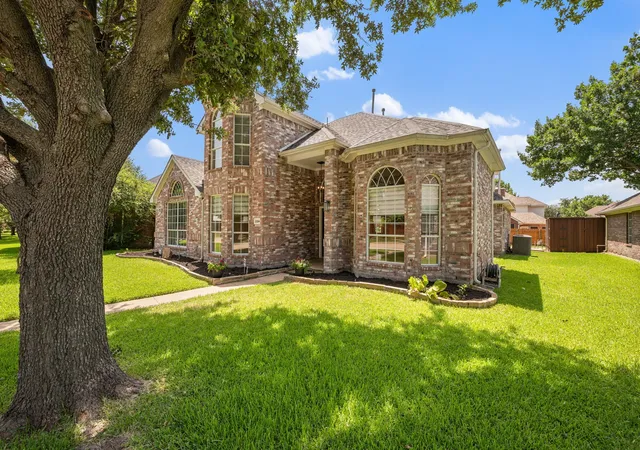 Photo 2 of Single family home for sale at 2324 Compton Dr, Plano, TX 75025 | MLS# 21318472 | Listing updated on 2026-08-29