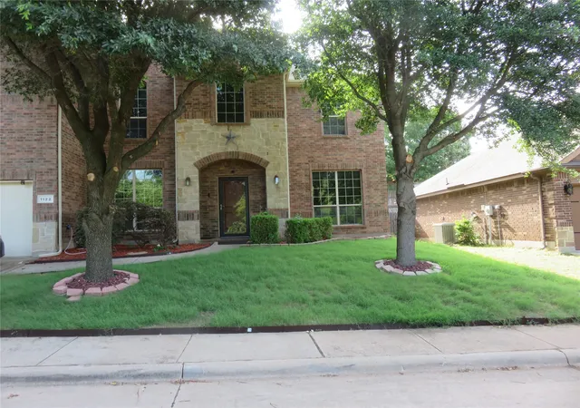 Photo 2 of Single family home for sale at 1122 Walter Stephenson Rd, Midlothian, TX 76065 | MLS# 21317550 | Listing updated on 2026-09-27