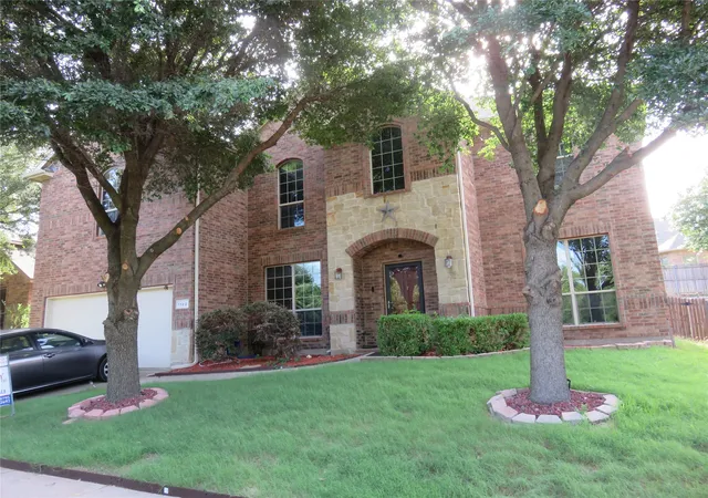 Photo 3 of Single family home for sale at 1122 Walter Stephenson Rd, Midlothian, TX 76065 | MLS# 21317550 | Listing updated on 2026-09-27