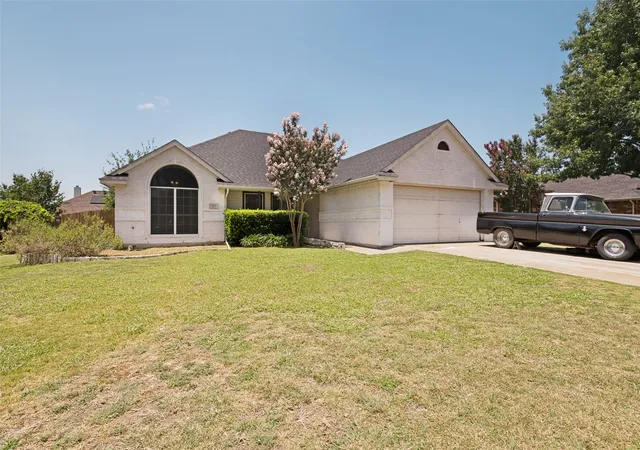 Homes for sale in Midlothian, TX | 521 Wild Springs Dr, Midlothian, TX 76065 | MLS# 21319103