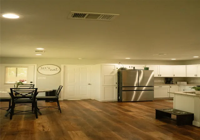 Photo 3 of Sale Pending at 315 W Oak St, Whitewright, TX 75491 | MLS# 21316353 | Listing updated on 2026-09-29
